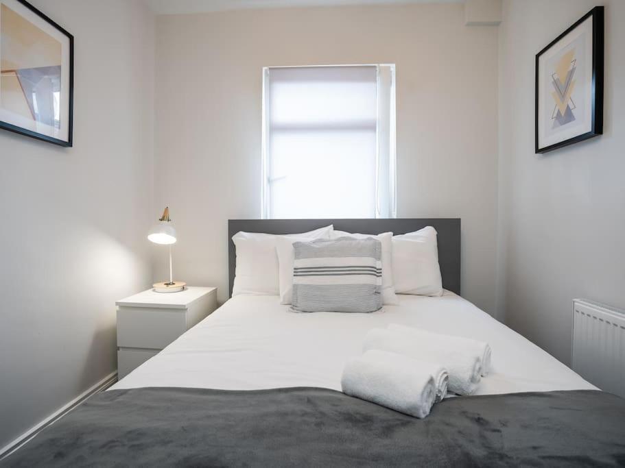 Holiday home Cozy Townhouse, Walking Distance To