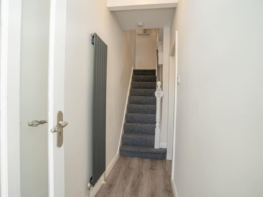 Cozy Townhouse, Walking Distance To Holiday home *