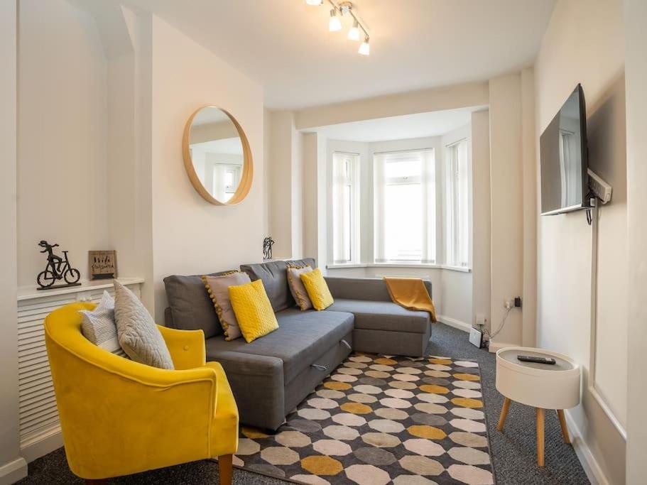 Holiday home Cozy Townhouse, Walking Distance To